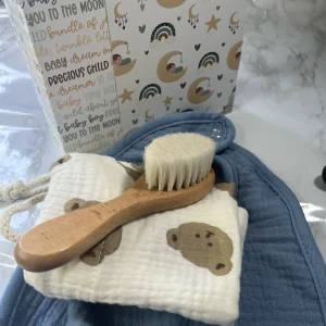 Le Coffret Naissance – Éveil et merveille